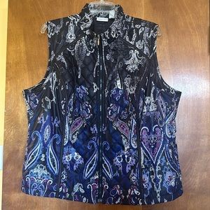 Chico’s abstract Paisley Vest —Size 3  Like New
